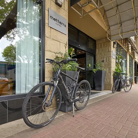 Metterra Hotel On Whyte-3